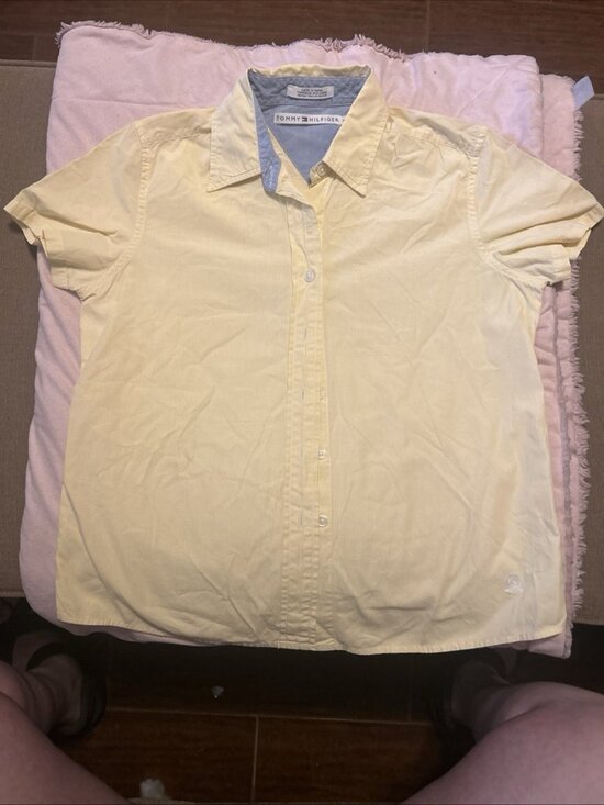 Tommy Hilfiger Tops - Tommy Hilfiger Womens sz 4 Yellow Cotton Stretch Preppy Button Shirt Short Sleev